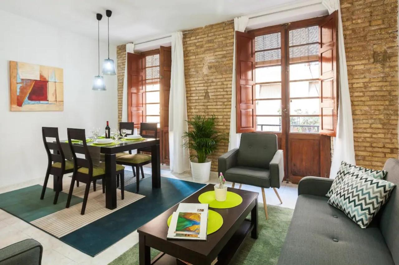 Spacious, Bright Apartment Next To The Old Town Валенсия Екстериор снимка